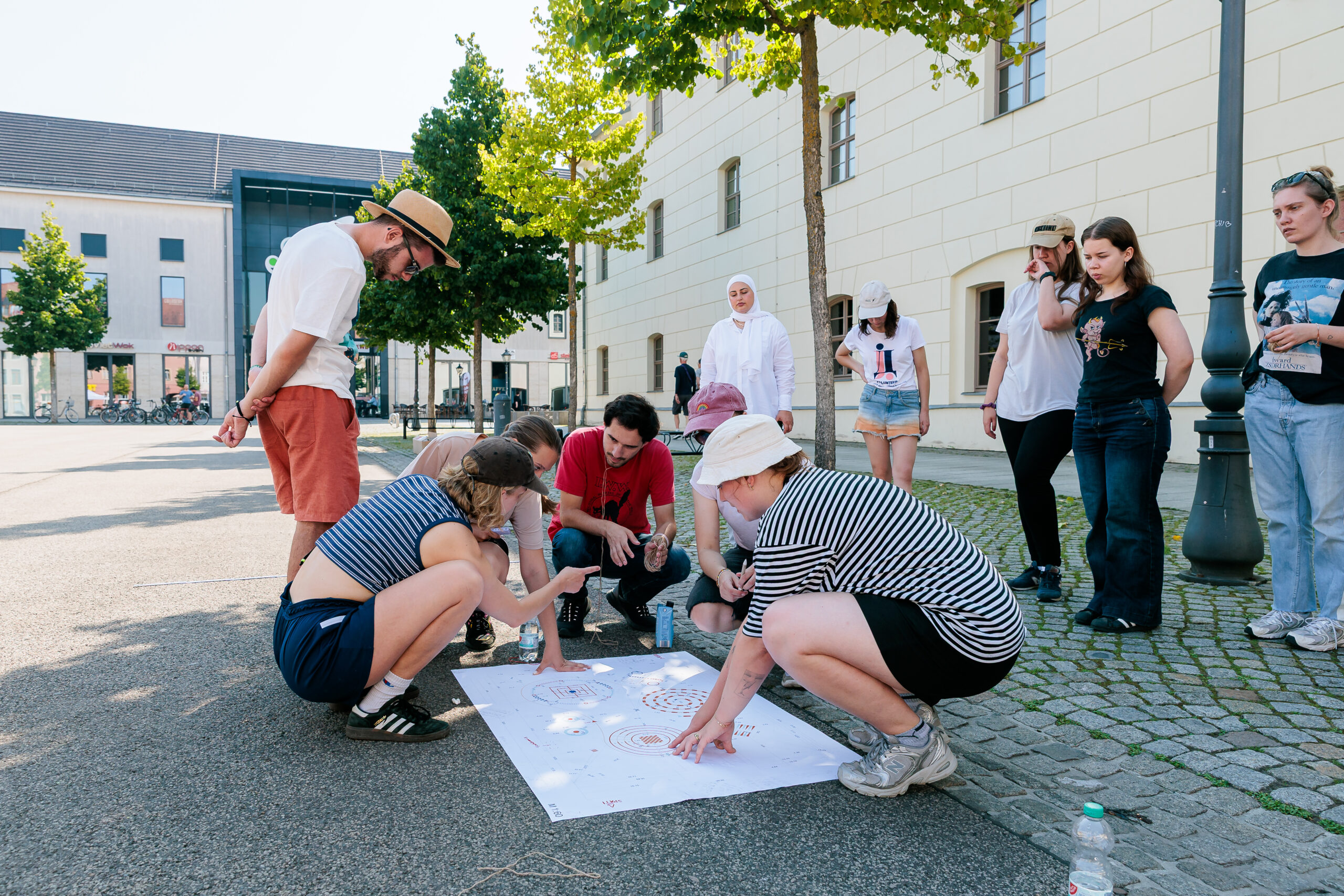 01 Stadtlabor Wittenberg Förderprojekt Spielfeld Stadt Arsenalplatz Planen Foto William Veder
