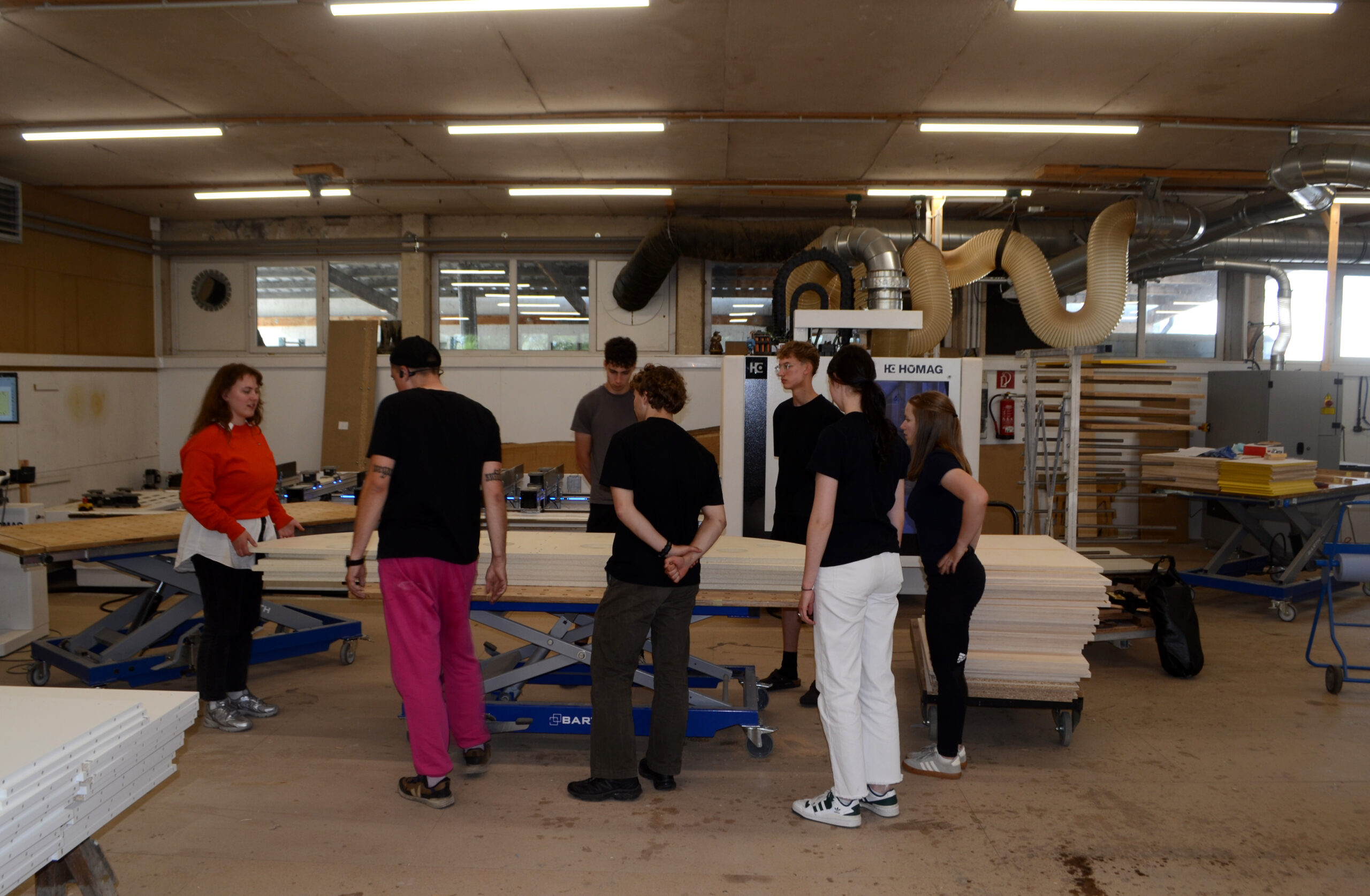 Bunte Tischtennisplatten Produktion 7 PatrickDücker