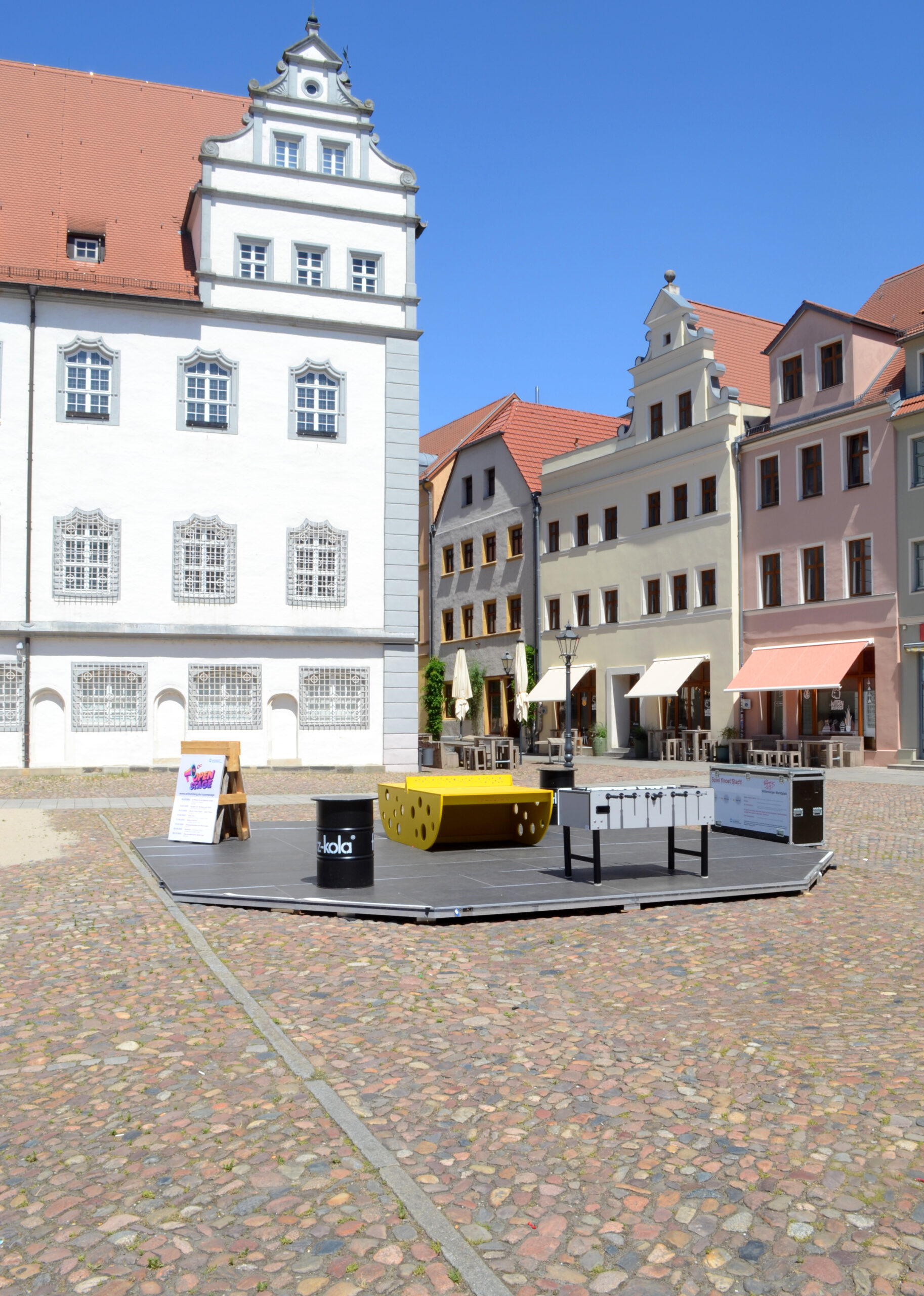 Bunte Tischtennisplatten Aufbau und Einweihung 15 PatrickDücker